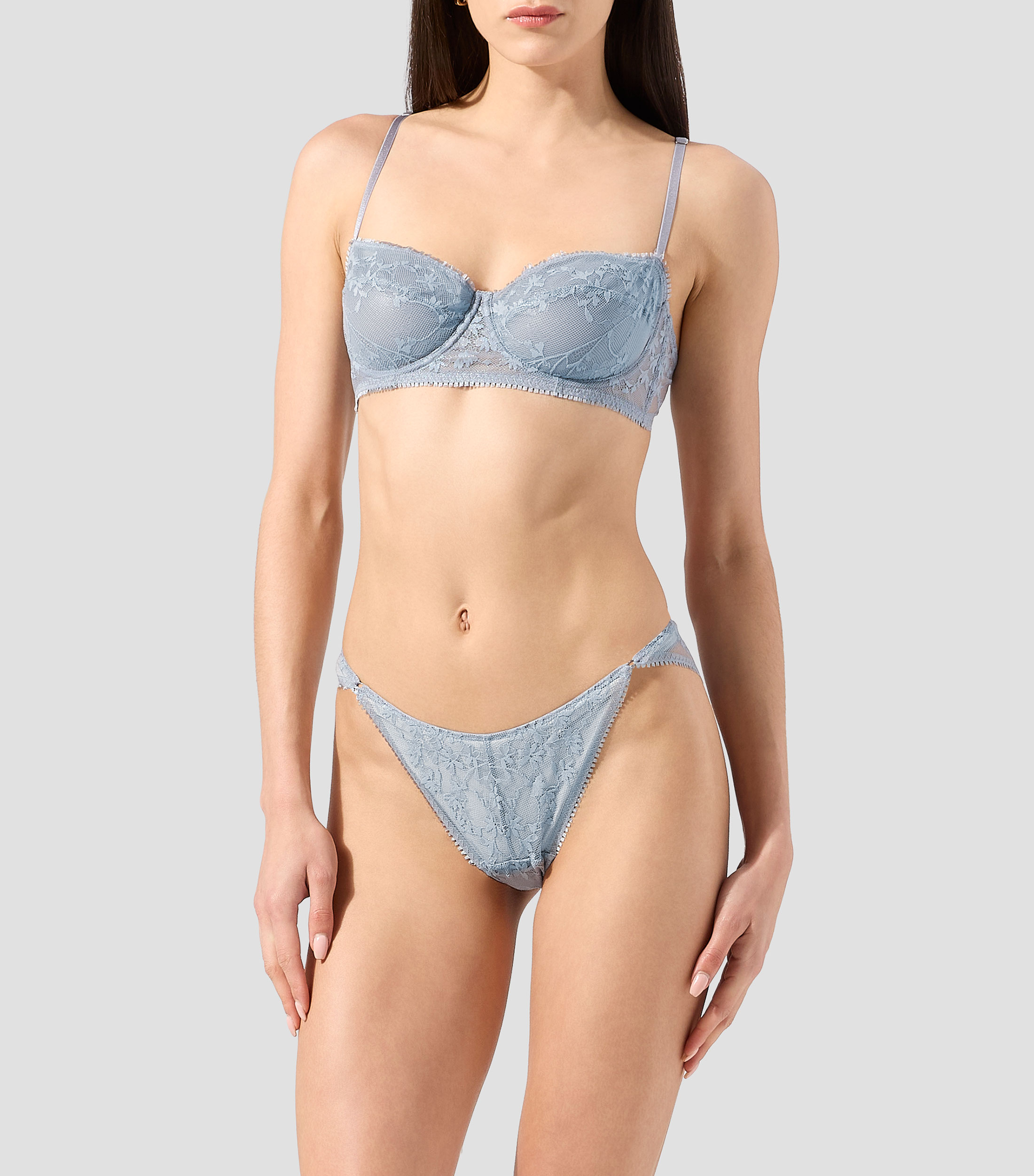 Brasier de encaje con varilla